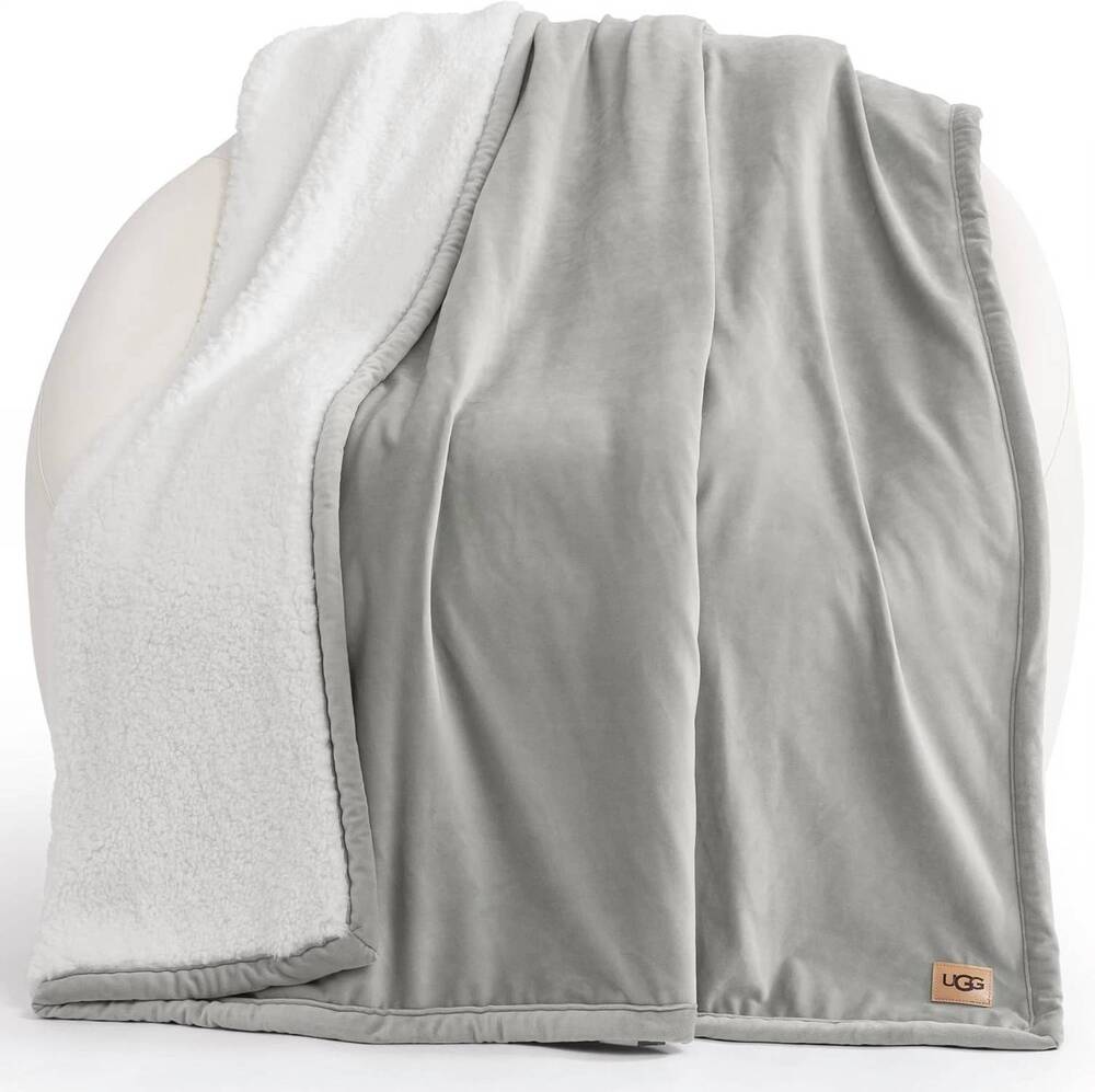 NEW UGG bliss throw in seal grey